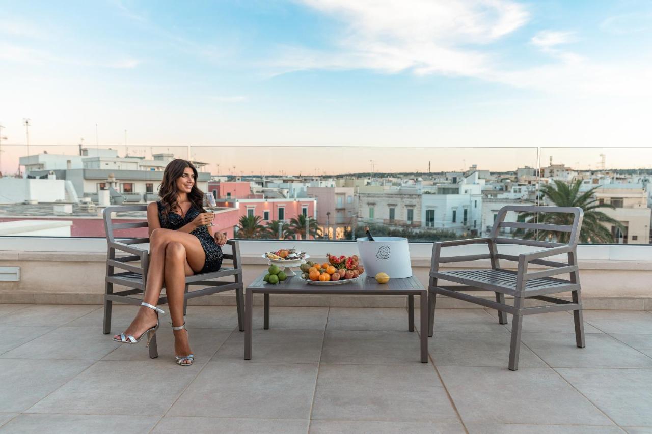 Palazzo Novecento Bed & Breakfast Полиняно а Маре Екстериор снимка